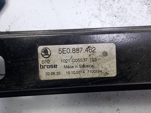 window regulator right front EU 5E0837462 SKODA OCTAVIA III