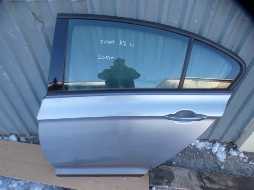VW PASSAT B8 sedan door left rear part complete LB7S