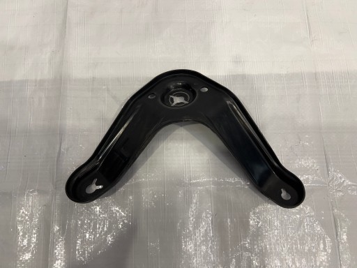 Hyundai santa fe iv левый кронштейн