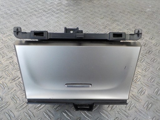 GRAND CHEROKEE WK2 КОРОБКА ДЛЯ ХРАНЕНИЯ ПЕПЕЛЬНИЦА