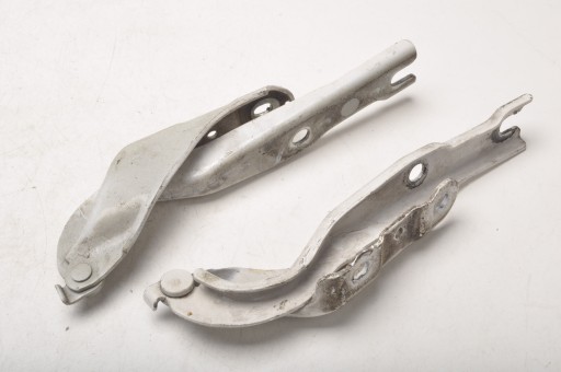 СИДІННЯ ТОЛЕДО IV КАПОТ ШАРНІР ПОВНИЙ КОМПЛЕКТ