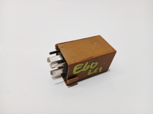 relais lave glaces BMW E60 E61 8384505 (0001357)