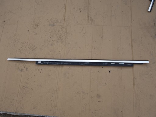 8U0863283 - НАКЛАДКА ДВЕРІ AUDI Q3 8U0 ЛІВА ПЕРЕДНЯ ХРОМ