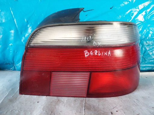 light BMW 5 E39 sedan 2496298 right rear part