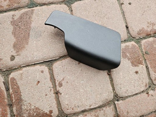 spoiler boczka rear part of the rear right cover plastic Opel Meriva B 13266046