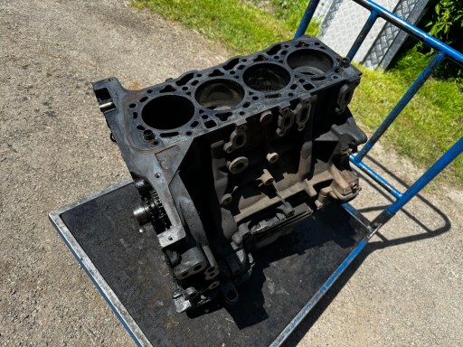 ДВИГУН 2.4 TDCI HDI TRANSIT СТІЙКА БЛОКУ ВАЛІВ ЗАДАЧА