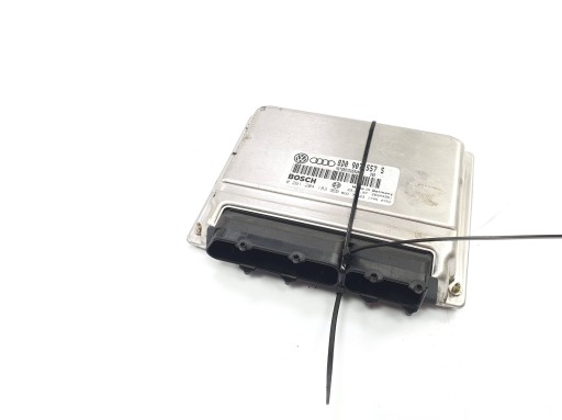 computer of the engine ECU 8D0907557S AUDI A4 B5