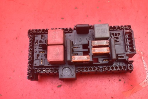 Module fusibles A2139068801 MERCEDES E-KLASA W213 2.0 E350 16-21