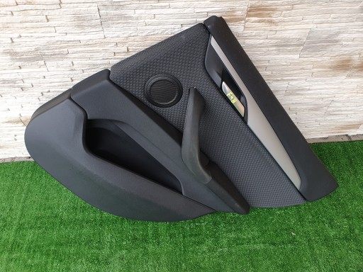 Обивка бекона двери BMW X1 F48