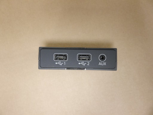 Audi a4 a5 8w carplay аудіо роз'єм 8w0035724