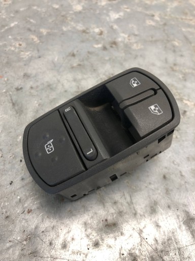 Fensterschalter links vorne OPEL CORSA D 13258521