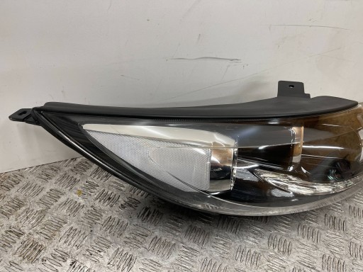 REFLEKTOR light front front right KIA Sportage III 3 10- SL ZWYKLA LED