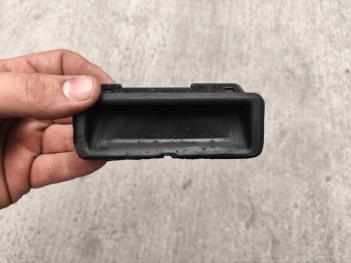 BMW X5 E70 E60 E90 E87 E92 E91 Bouton du capot Porte coffre hayon 51247118158