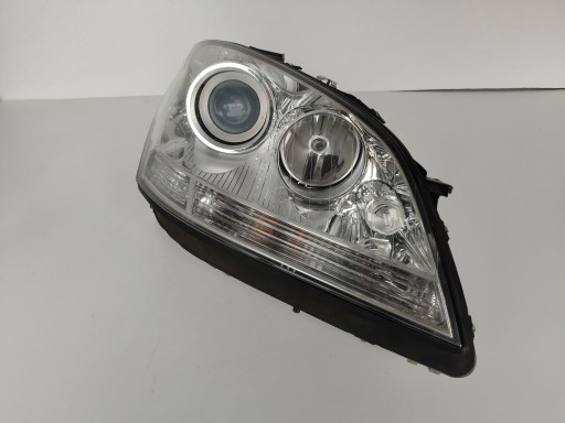 light right REFLEKTOR MERCEDES ML W164 05-08