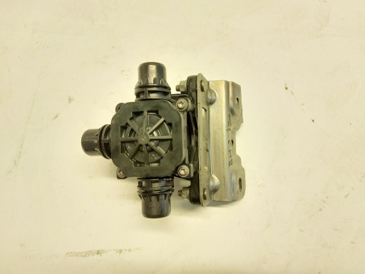 BMW iX i20 2023, Xdrive50 water pump ROZDZIELACZ 9462114