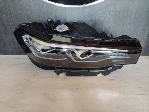 ЛАМПА ПЕРЕДНЯ ПРАВА LED АДАПТИВНА BMW X7 G07 9481820
