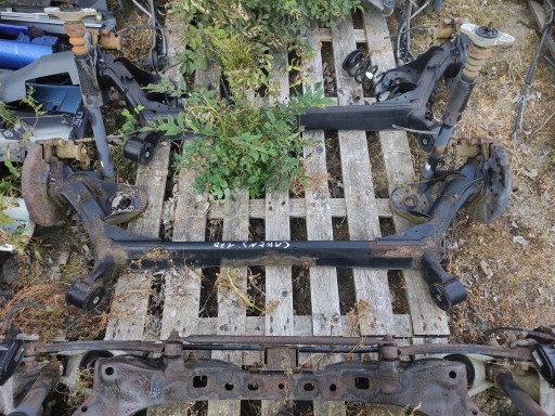 Kia carens iv балка підвіски заднього моста 2014р