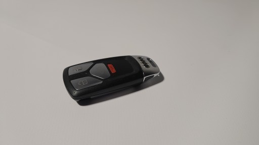 AUDI A4 B9 key PILOT 4M0959754AK