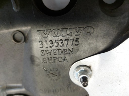 VOLVO V60 II blende abdeckung SCIANA spritzwand 31353775