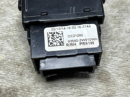 Pulsante PODRZEWANIA sedile KIA SPORTAGE OEM 935803W910 WK !J