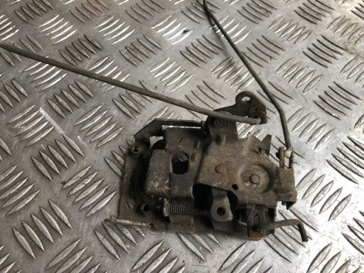 CORVETTE C4 5.7 дверной замок левый 84-89