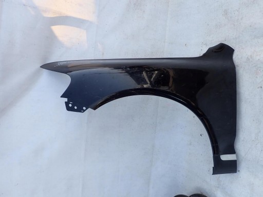 VW TOUAREG and 1 02-06 fender front front left