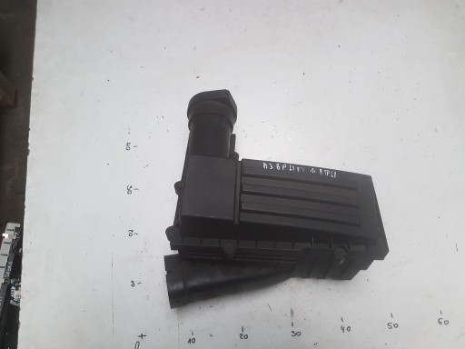 AUDI A3 8P LIFT 1.8 TFSI корпус повітряного фільтра