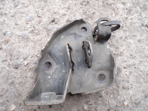 Lancia lybra, кріплення поворотного важелі, кронштейн без іржі