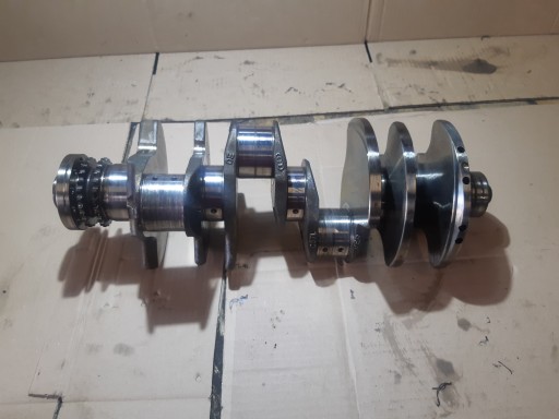 AUDI Q7 4L 4.2 TDI Arbre moteur 057L