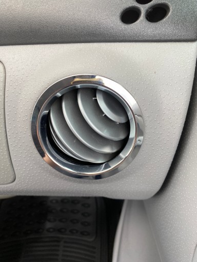 grid air conditioning devices air right of the passenger Citroen C3 Plurier 03-09