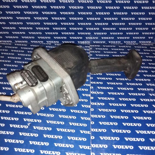 1078958 - Клапан ручного тормоза Volvo FH12