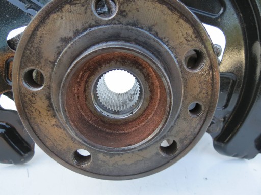 VOLVO S60 II V60 and 2.0 163KM swing wheels of the front right 6G912C447
