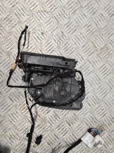 BMW X1 F48 lock door left front 7281931