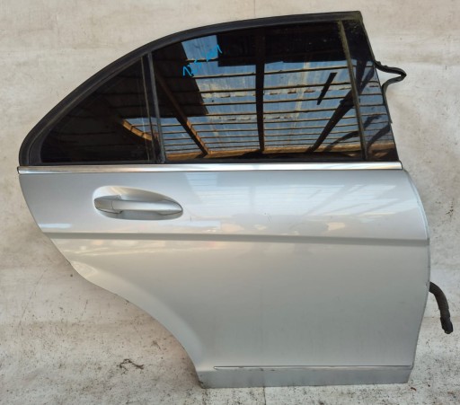 MERCEDES C KLASA W204 07- door right rear part rear. complete
