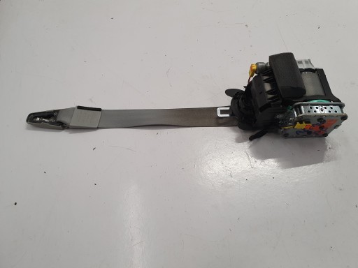 4G8857706B - AUDI A6 C7 ремень безопасности передний правый