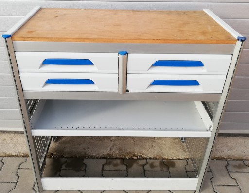 Книжкова полиця майстерня sortimo стіл