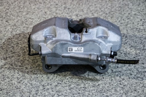 BMW G30 G31 caliper brake left front 6885839 42/30/348 5929 km !!!