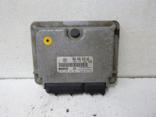 control unit of the engine VW NEW BEETLE 2.0 AQY 06A906018AD 0261204936 BOSCH