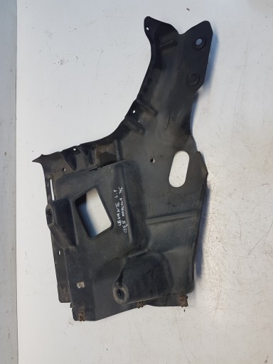 MASERATI LEVANTE BLENDE ABDECKUNG UNTERFAHRSCHUTZ LINKS