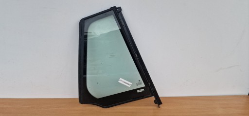 E000199 - BMW 5 Універсал F11 Скло дверей п зд МАЛЕ