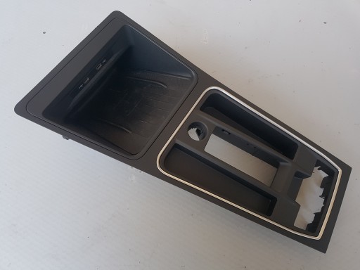 5FB863330 - SEAT LEON 4 IV USB ЦЕНТРАЛЬНАЯ ПОЛКА В ТУННЕЛЕ