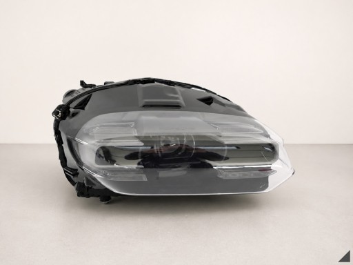 PORSCHE TAYCAN 9J1 19-24 far FULL LED MATRIX PDLS+ desna prednji dio EUROPA