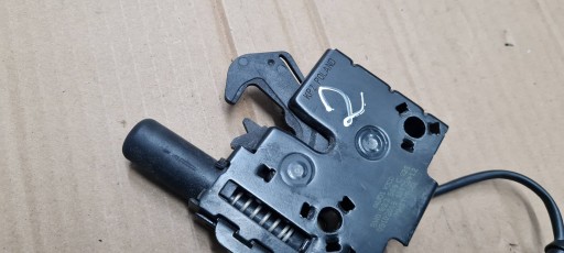 A5 8W S5 lock RYGIEL bonnets supports 8W0823509C front A4 B9 8W S4