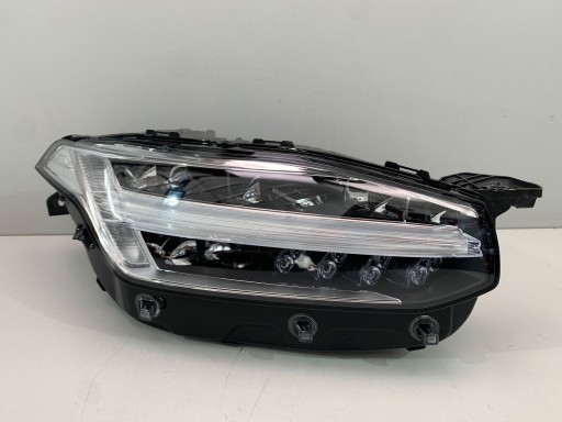 Volvo xc90 ii лампа права передня середня led ideal uk rhd 31655710