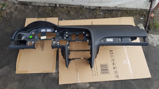 AUDI A6 C6 cockpit dashboard instrument panel EU