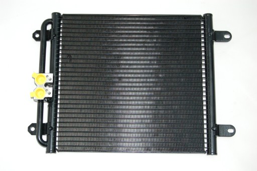 Новый радиатор кондиционера Audi R8 4s0816411a