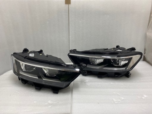 2GA941035D 2GA941036D - VW T-ROC 2GA Полные светодиодные светодиодные лампы слева направо