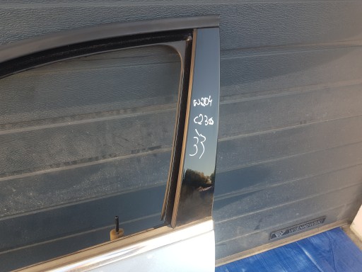 door left front MERCEDES W204 sedan KOMBI C230 230