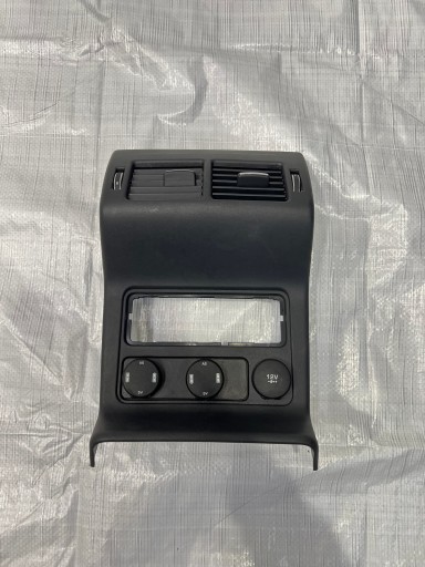 HK83-045B49-AB - JAGUAR F-PACE РАМКА ВЕНТИЛЯЦИОННАЯ РОЗЕТКА USB