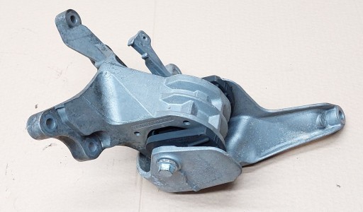 6765333 - Лапа коробки Mini Cooper R50 1.6 и